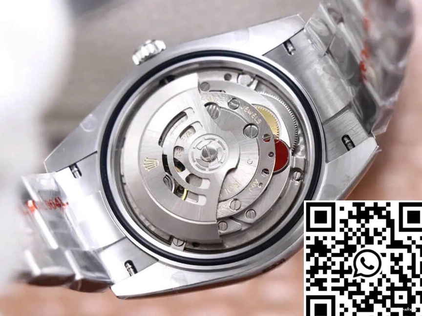 M124300-0001 Oyster Dial 41MM Rolex Silver Factory Perpetual EW 0119